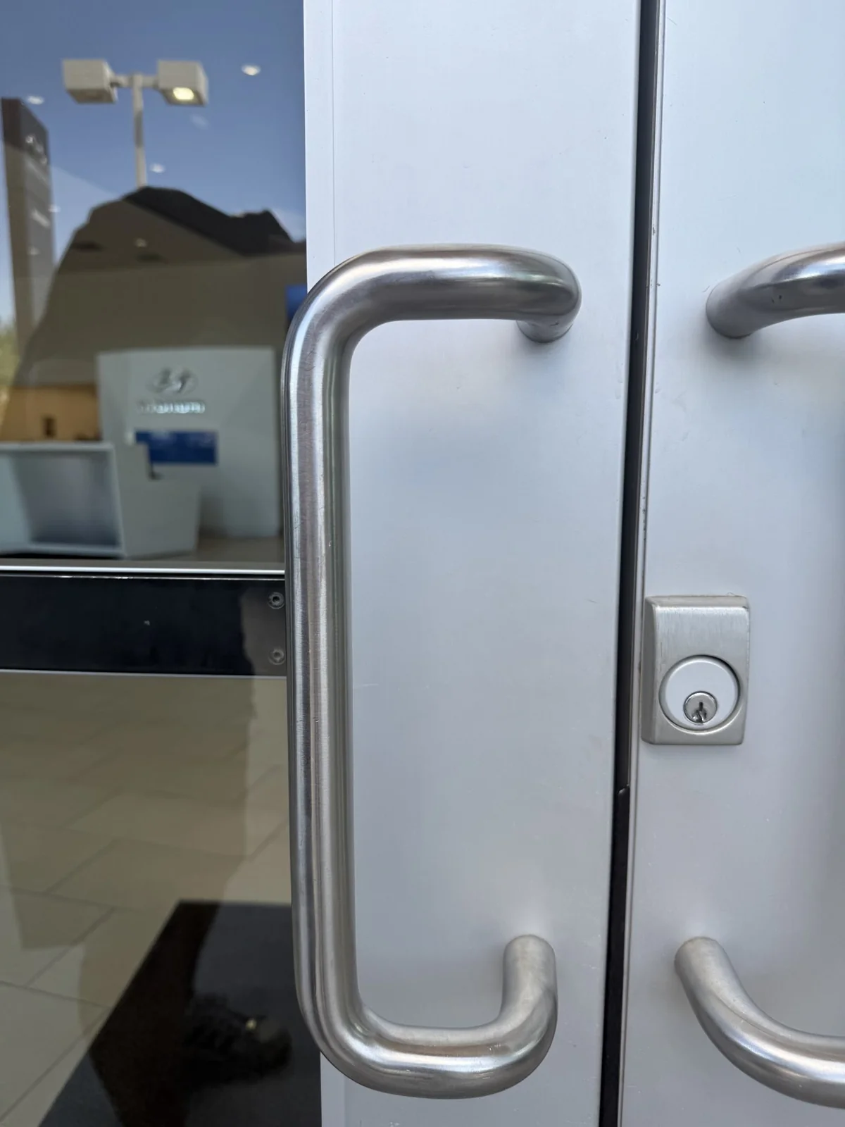 commercial storefront door lock las vegas